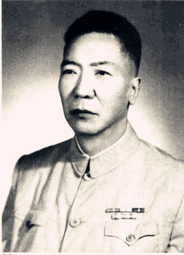 周保中简介